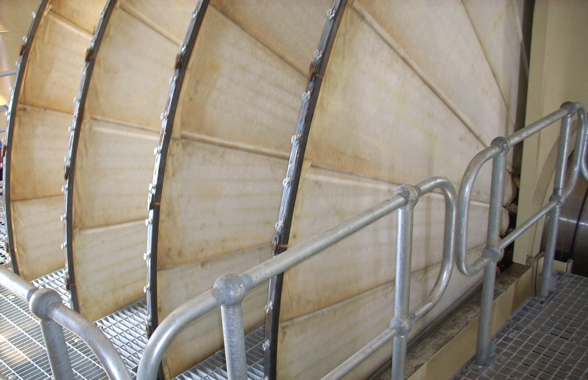 Vacuum disc filter BoVac Disc for tailings filtration